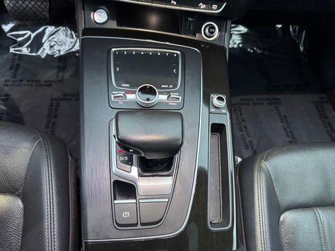Used 2018 Audi Q5 Prestige w/ Prestige Package image 40