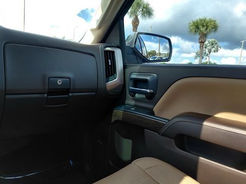 Used 2018 GMC Sierra 1500 Denali w/ Denali Ultimate Package AWD/4WD image 13