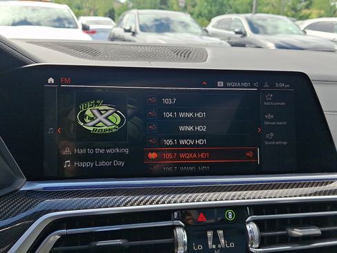 Used 2022 BMW X5 xDrive40i w/ M Sport Package AWD/4WD image 18