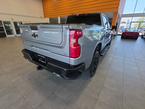 Used 2025 Chevrolet Silverado 1500 LT Trail Boss w/ LPO, Dark Essentials Package AWD/4WD image 9