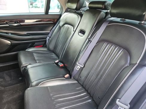 Used 2017 Genesis G90 3.3T Premium AWD/4WD image 40