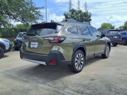 Used 2025 Subaru Outback Limited AWD/4WD image 6