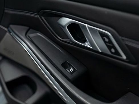 Used 2021 BMW M3 Competition image 33