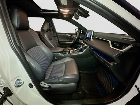 Used 2021 Toyota RAV4 XSE image 22