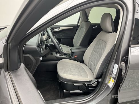 Used 2021 Ford Escape SE image 8