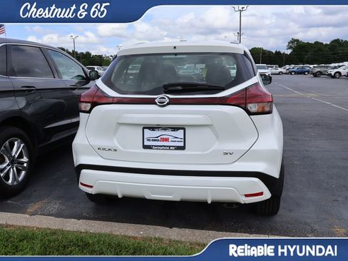 Used 2021 Nissan Kicks SV FWD image 20