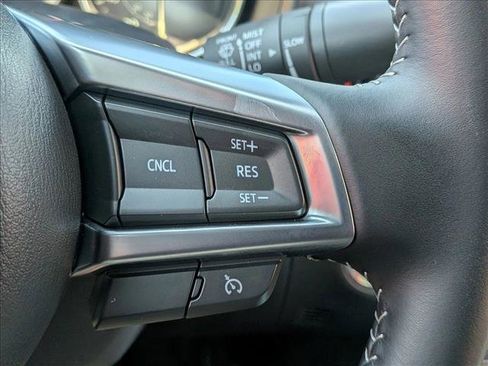 Used 2024 MAZDA MX-5 Miata Club RWD image 17