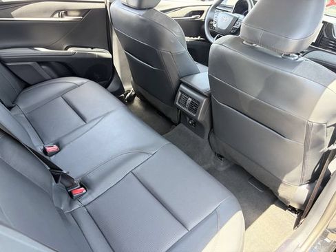 Used 2025 Toyota Camry XLE w/ Premium Plus Package FWD image 15