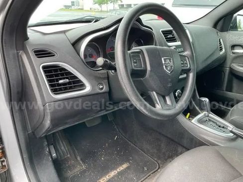 Used 2013 Dodge Avenger SE FWD image 13