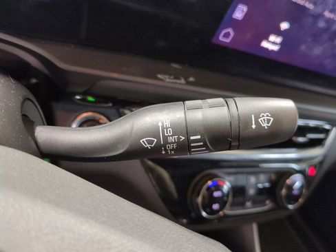 Used 2024 Buick Envista Sport Touring w/ Convenience I Package image 25