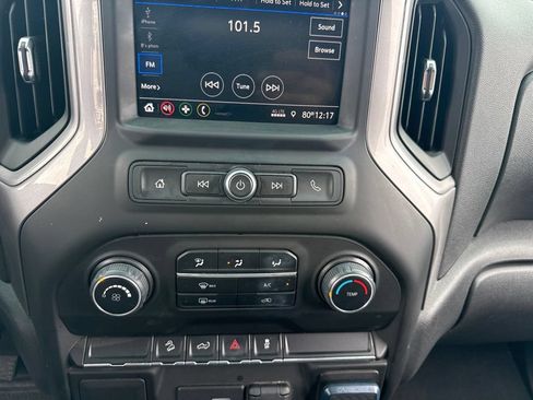 Used 2021 Chevrolet Silverado 1500 Custom Trail Boss w/ Safety Confidence Package AWD/4WD image 17