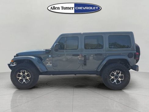 Used 2021 Jeep Wrangler Unlimited Sahara AWD/4WD image 6