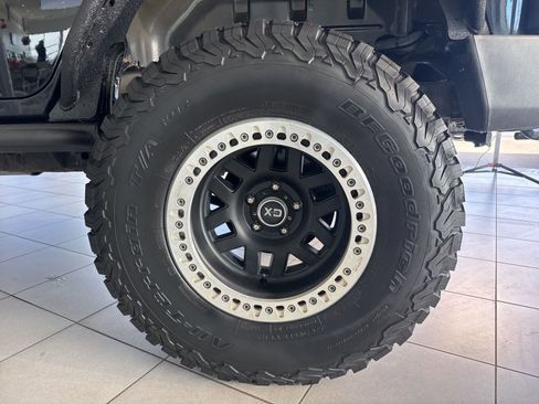 Used 2014 Jeep Wrangler Unlimited Rubicon w/ Max Tow Package image 9