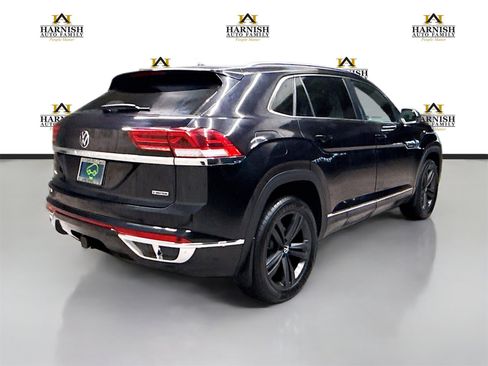 Used 2022 Volkswagen Atlas Cross Sport SEL R-Line image 5