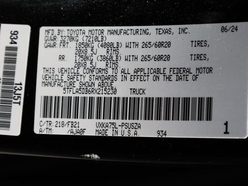 Used 2024 Toyota Tundra SR5 w/ SR5 Convenience Package image 37