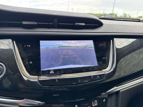 Used 2022 Cadillac XT6 Premium Luxury w/ LPO, Floor Liner Package AWD/4WD image 12