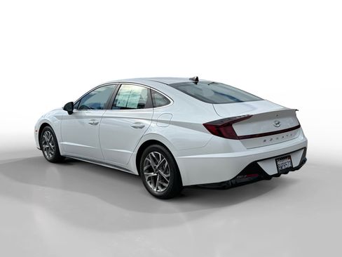 Used 2021 Hyundai Sonata SEL FWD image 3