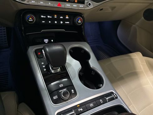 Used 2022 Kia Stinger GT2 image 38