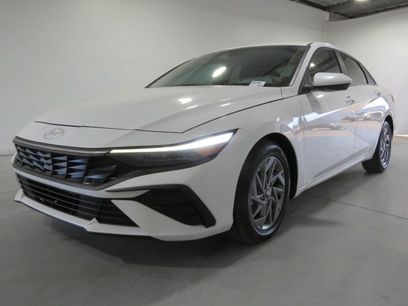 Certified 2025 Hyundai Elantra Hybrid