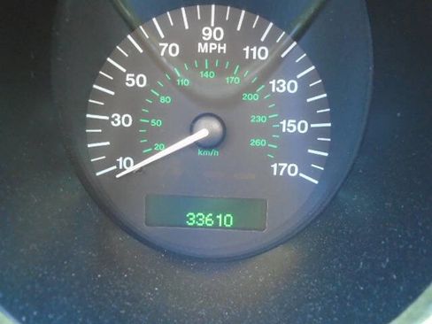 Used 2001 Jaguar XKR Coupe RWD image 15