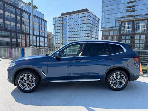 Used 2024 BMW X3 xDrive30i w/ Premium Package w/ZPA AWD/4WD image 2