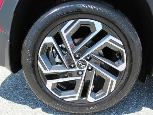 Used 2025 Hyundai Tucson Limited FWD image 8