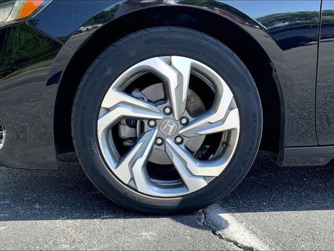 Used 2018 Honda Accord EX-L image 8