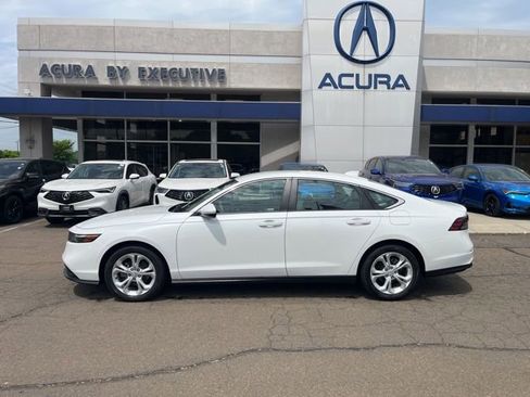 Used 2024 Honda Accord LX image 2