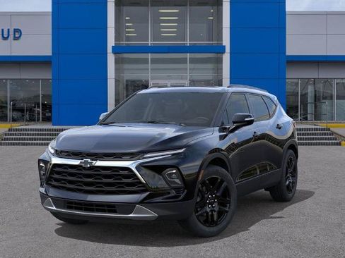 New 2026 Chevrolet Blazer LT w/ Sound & Technology Package AWD/4WD image 6