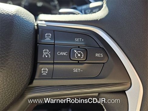 New 2025 Jeep Grand Cherokee Laredo X image 25