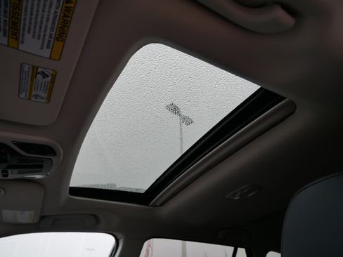 Certified 2025 Subaru Outback Limited image 34