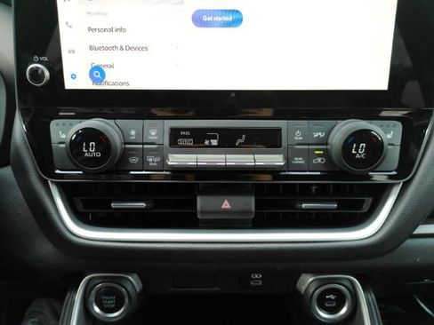 Used 2024 Toyota Grand Highlander XLE image 49