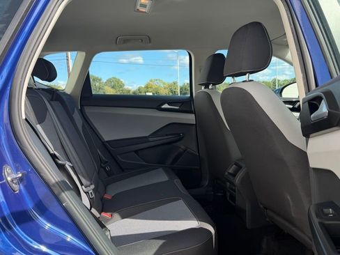 Certified 2022 Volkswagen Taos S image 28