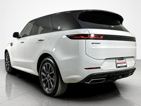 Used 2023 Land Rover Range Rover Sport SE Dynamic image 3