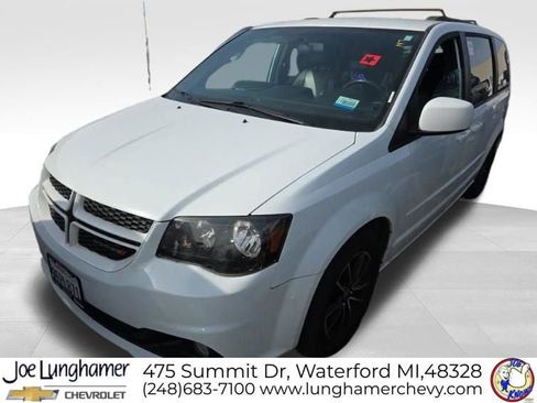 Used 2016 Dodge Grand Caravan R/T FWD image 2