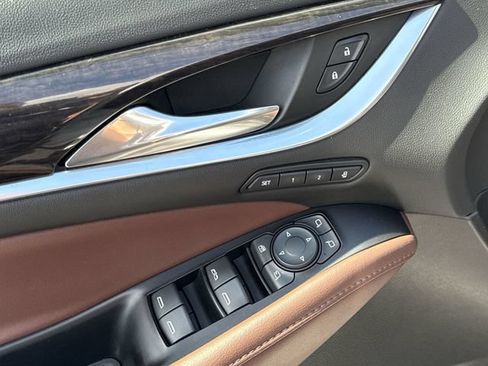 Certified 2020 Buick Enclave Avenir w/ Avenir Technology Package AWD/4WD image 24