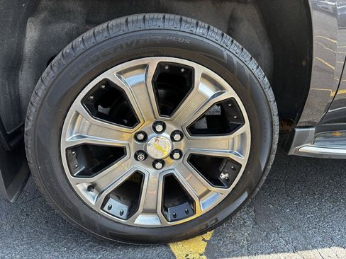 Used 2016 Chevrolet Suburban LTZ AWD/4WD image 9