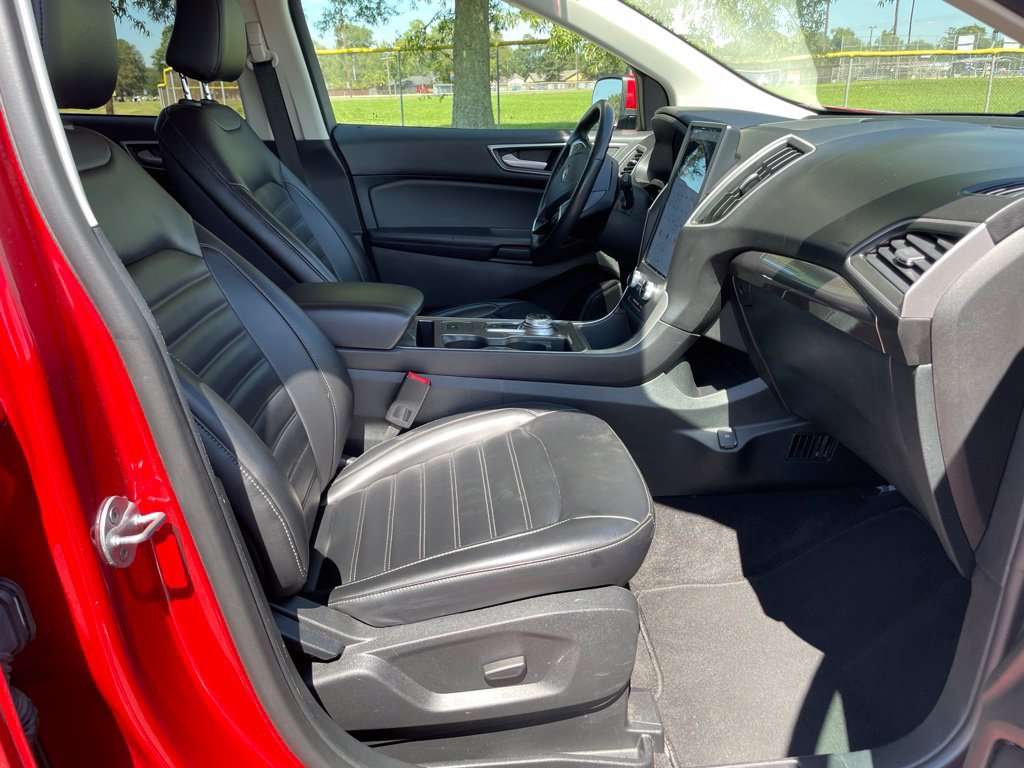 Used 2024 Ford Edge SEL AWD/4WD image 16