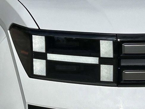 New 2026 Hyundai Santa Fe SE image 9