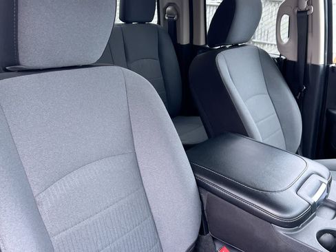 Used 2024 RAM 1500 Classic SLT AWD/4WD image 28