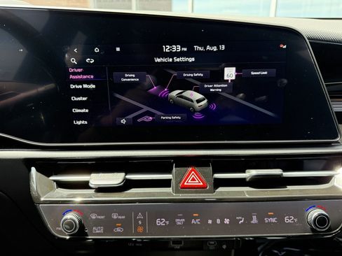 Used 2025 Kia Niro Wind FWD image 22