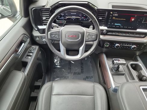 Used 2022 GMC Sierra 1500 SLT w/ SLT Convenience Package AWD/4WD image 14