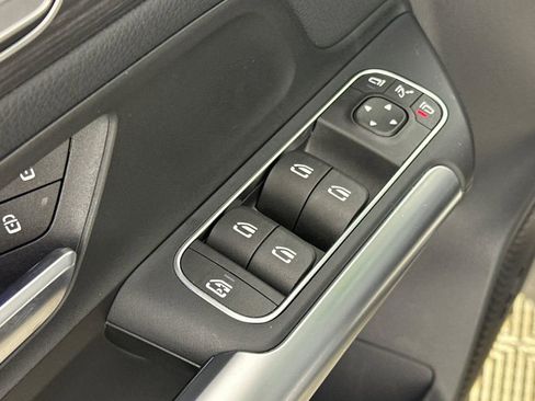 Certified 2026 Mercedes-Benz GLA 250 image 12