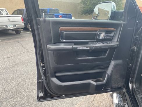 Used 2018 RAM 2500 Laramie w/ Convenience Group image 7