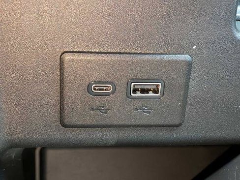 Used 2023 GMC Sierra 1500 Denali AWD/4WD image 25