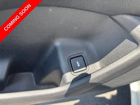 Used 2019 Honda Accord LX image 19