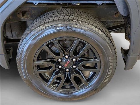 Used 2022 GMC Sierra 1500 Elevation w/ LPO, Elevation Black Package AWD/4WD image 25