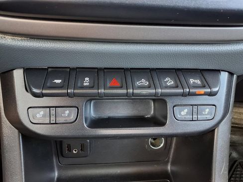 Used 2019 Chevrolet Colorado Z71 RWD image 25