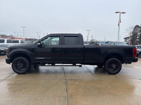 Used 2021 Ford F350 Lariat image 4