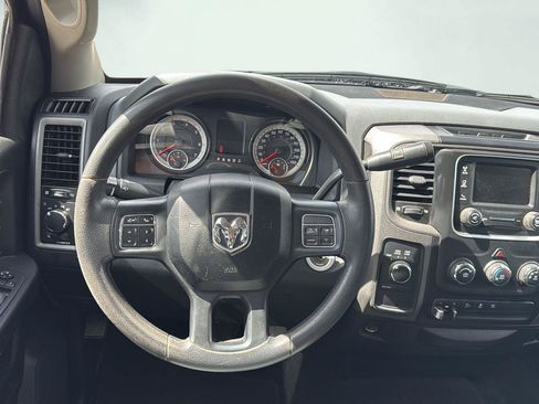 Used 2018 RAM 2500 Tradesman w/ Chrome Appearance Group AWD/4WD image 16